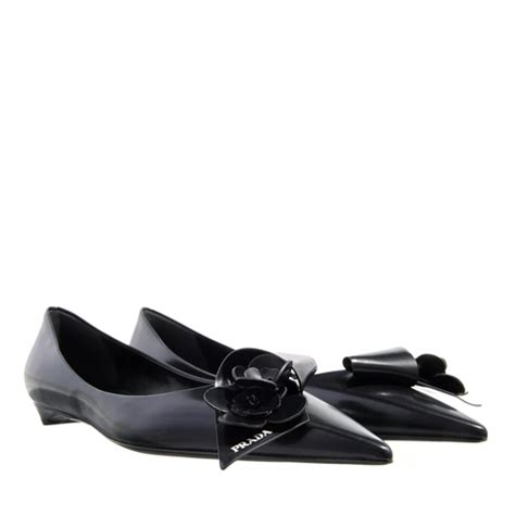 ballerine scarpe estive nere prada|Ballerine in vernice in Nero .